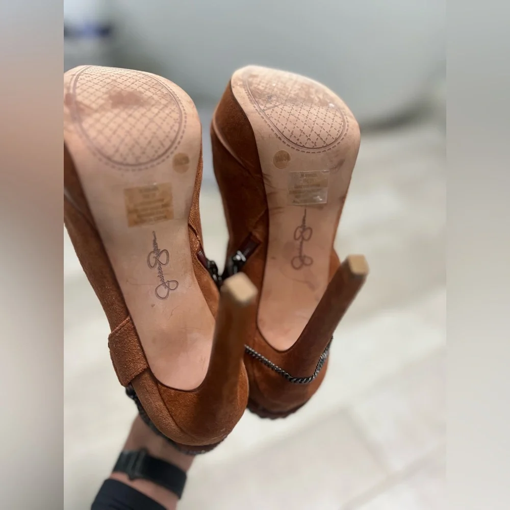 Jessica Simpson booties with chain detail - Picture 3 of 4